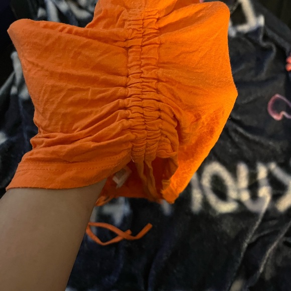 SHEIN Vibrant Orange Short Sleeve Tee - Picture 5 of 6